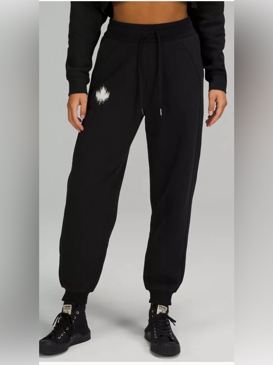 Lululemon Canada Relaxed High-Rise Fleece Jogger